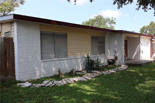 4825 Mable St, House other with 3 bedrooms, 2 bathrooms and 4 parking in Corpus Christi TX | Image 6
