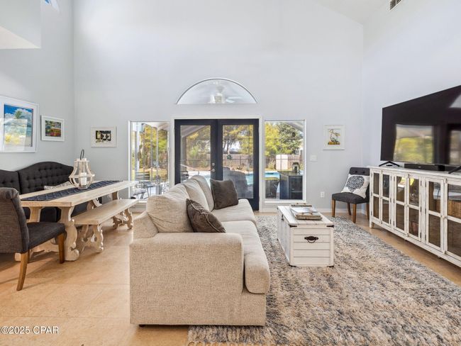 550 Seabreeze Cir, House other with 3 bedrooms, 3 bathrooms and null parking in Seacrest FL | Image 14