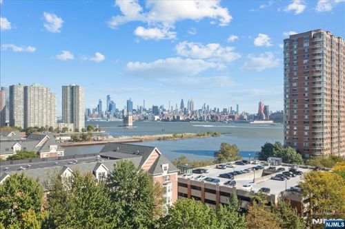 1 2nd St, Jersey City, NJ, 07302-4900 | Card Image