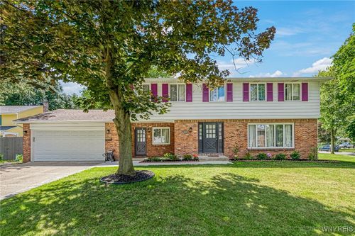71 Chaumont Dr, Amherst, NY, 14221-3511 | Card Image