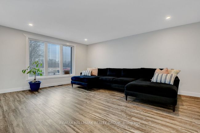 3452 Larmours Lane, House other with 4 bedrooms, 2 bathrooms and 8 parking in Sarsfield ON | Image 6