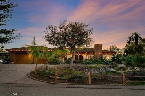 2212 Crystal Dr, Santa Maria, CA, 93455-5741 | Card Image