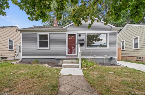 2536 Mcdowell St, Ferndale, MI, 48220-1555 | Card Image