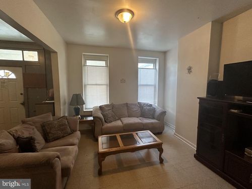 3926 Ridgewood Ave, BALTIMORE, MD, 21215-5635 | Card Image