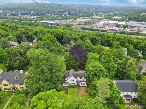 571 Willow Street, Waterbury, CT, 06710 | Card Image
