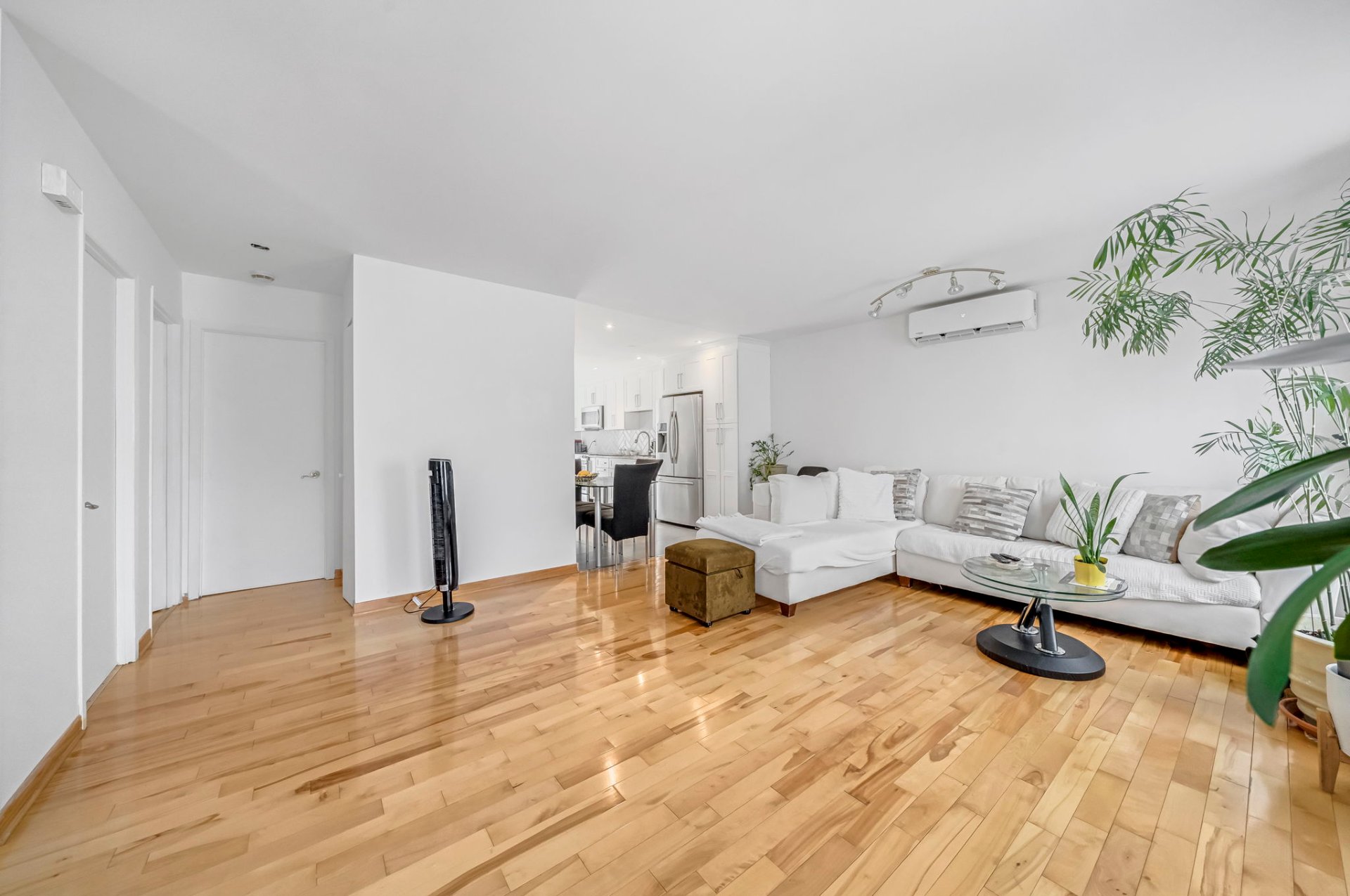 Residential in Laval (Chomedey) 3