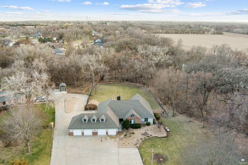 2000 Ridgeview Rd, Salina, KS, 67401-8458 | Card Image