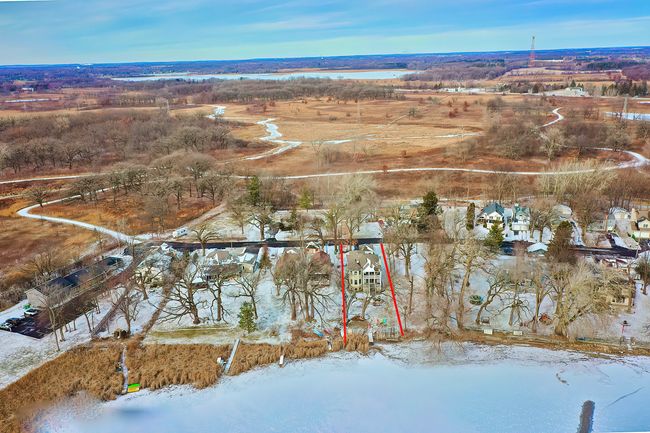 75 N Lake Ave, House other with 4 bedrooms, 4 bathrooms and 7 parking in Third Lake IL | Image 50