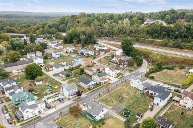 524 N Walnut St, House other with 2 bedrooms, 3 bathrooms and 3 parking in Blairsville PA | Image 22