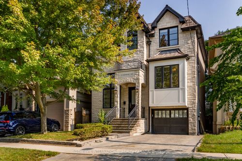 {{alt}} | Card Image