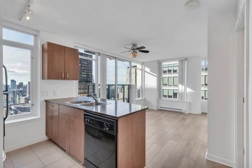 2805-610 Granville Street, Vancouver, BC, V6C3T3 | Card Image