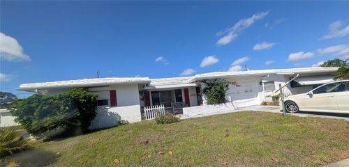 9640 45th St N, PINELLAS PARK, FL, 33782-3716 | Card Image