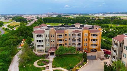 307-3810 Mulberry Dr, Kansas City, MO, 64116-1693 | Card Image