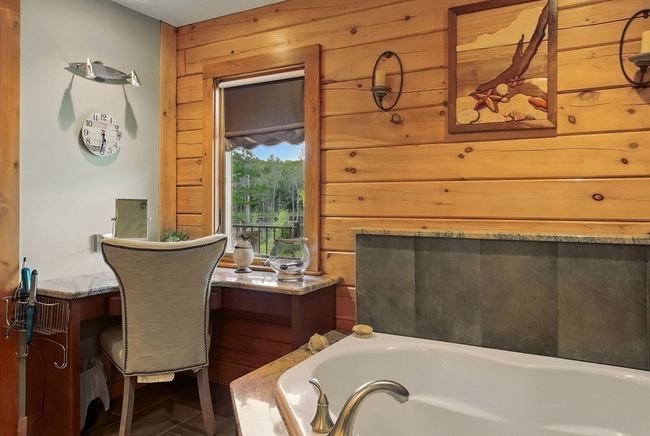 4 Paddock Rd, House other with 2 bedrooms, 3 bathrooms and 25 parking in Rutland MA | Image 31