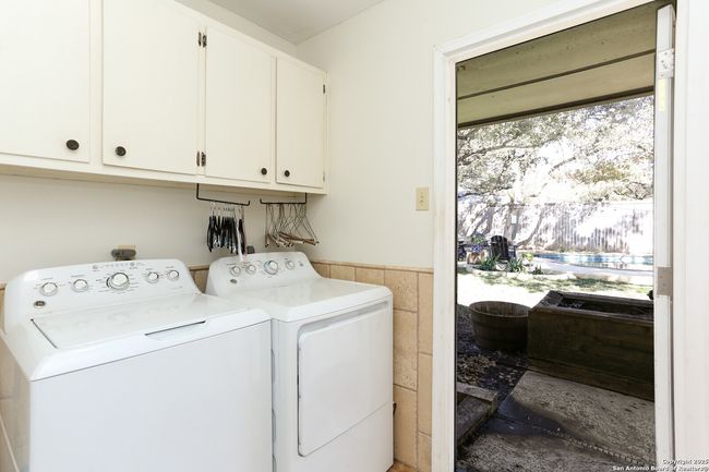 333 Meadowbrook Dr, House other with 3 bedrooms, 2 bathrooms and null parking in Hollywood Park TX | Image 19