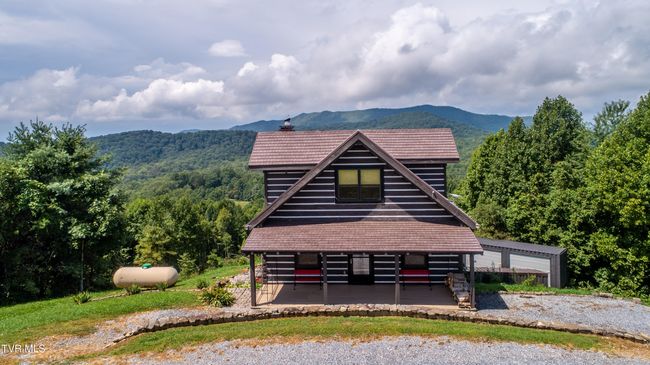 308 Walnut Mountain Farms Loop, House other with 4 bedrooms, 3 bathrooms and null parking in Roan Mountain TN | Image 31