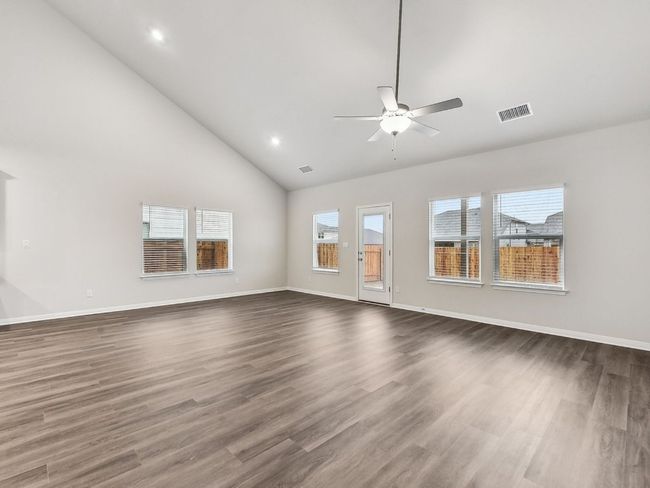 163 El Cosmico Dr, House other with 5 bedrooms, 3 bathrooms and 4 parking in Kyle TX | Image 7