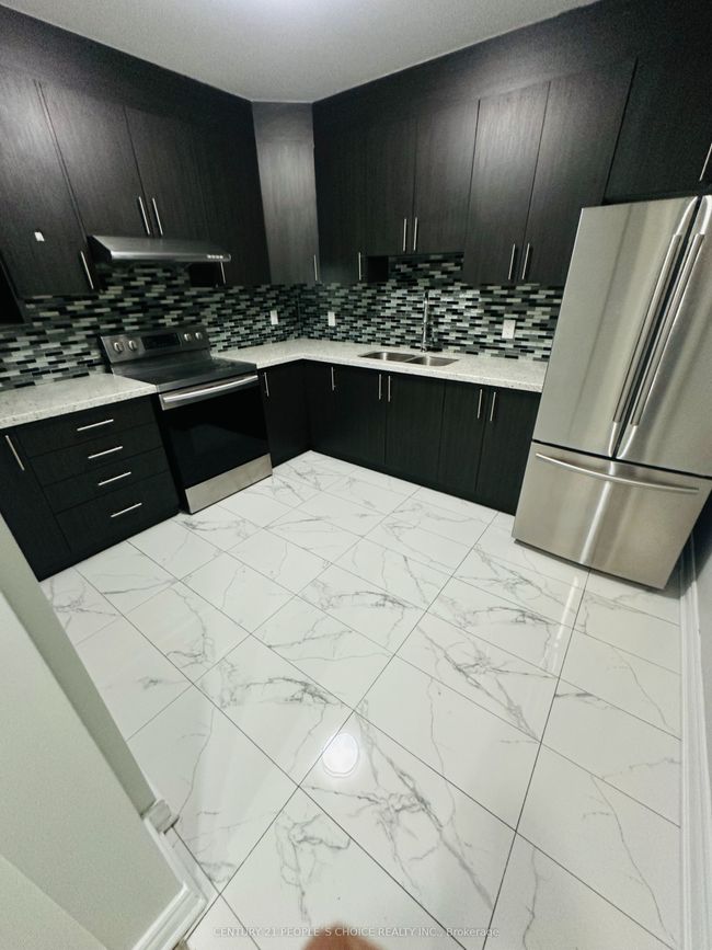 41 Trail Rider Dr, House other with 8 bedrooms, 7 bathrooms and 2 parking in Brampton ON | Image 14
