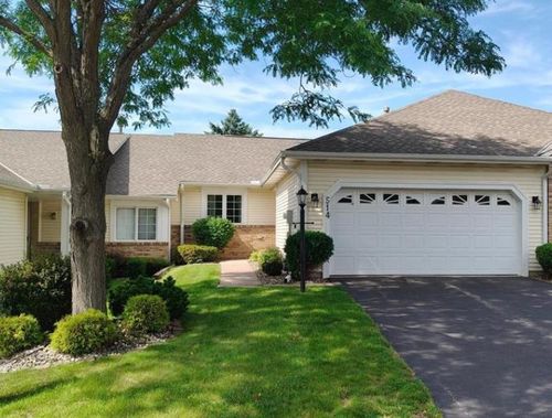 514 Deer Ridge Ln S, Maplewood, MN, 55119-6739 | Card Image