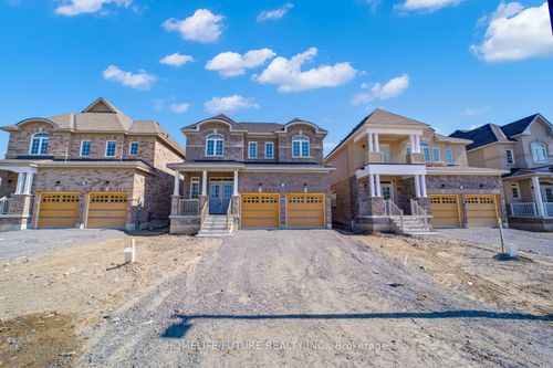 175 Hawkins St, Sutton West, ON, L0E1R0 | Card Image