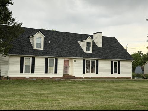 107 Candlewood Est, Shelbyville, TN, 37160-7345 | Card Image