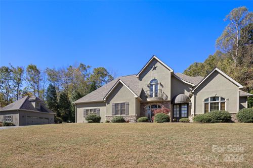 153 Burge Mountain Road, Hendersonville, NC, 28792 | Card Image