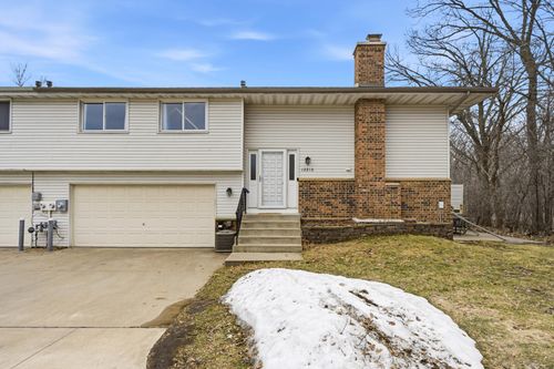 12210 Oak Leaf Cir, Burnsville, MN, 55337-3121 | Card Image