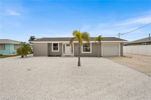 250 Donora Blvd, FORT MYERS BEACH, FL, 33931-3604 | Card Image