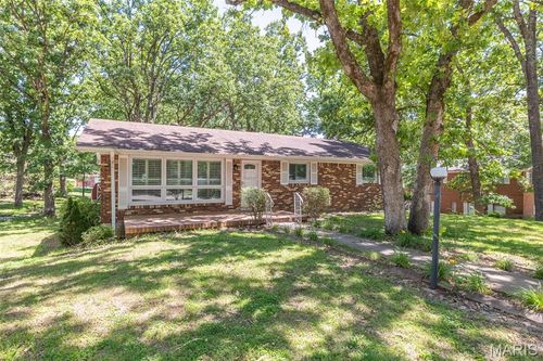 1506 Rosedale Ln, Poplar Bluff, MO, 63901-2933 | Card Image