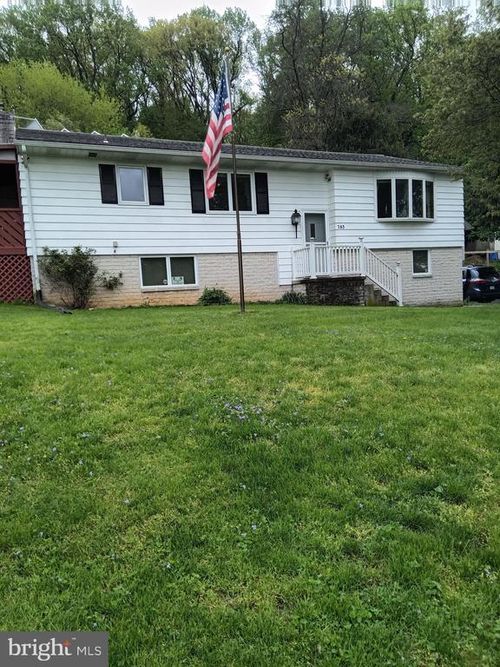 785 Locust St, MOUNT WOLF, PA, 17347-9510 | Card Image