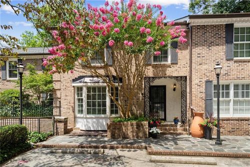 11 Ardmore Sq Nw, Atlanta, GA, 30309-1821 | Card Image