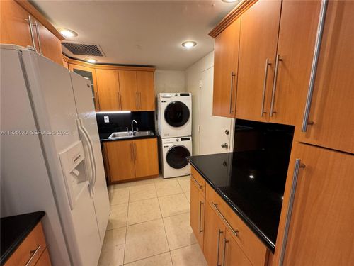 apt-601-145 Se 25th Rd, Miami, FL, 33129-2401 | Card Image