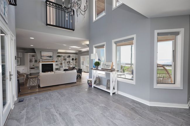 Foyer | Image 13