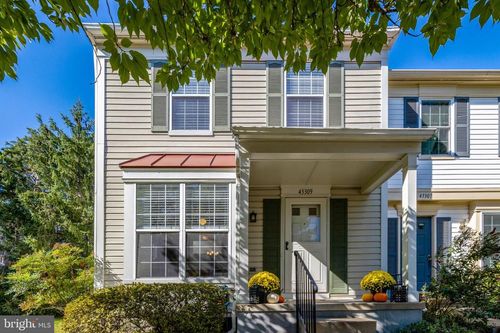 43309 Parlor Sq, ASHBURN, VA, 20147-5332 | Card Image