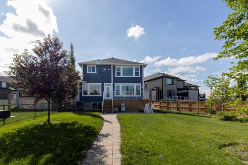 33 Silverado Crest Bay Sw, Calgary, AB, T2X2B3 | Card Image