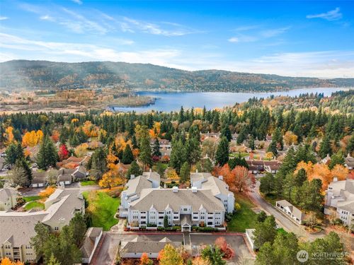 apt-210-4081 224th Ln Se, Issaquah, WA, 98029-6234 | Card Image