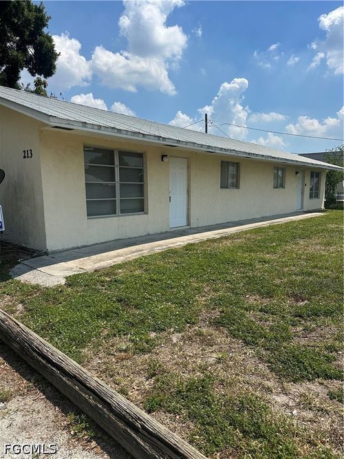 213 10th St Nw, Moore Haven, FL, 33471-2626 | Card Image