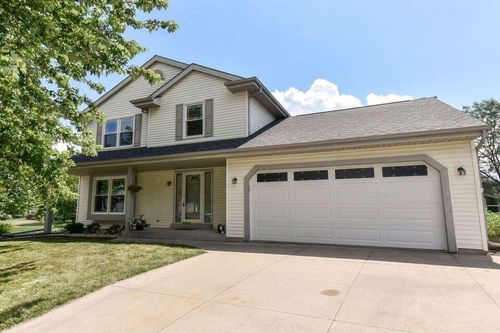 7258 S Countryside Court, Franklin, WI, 53132 | Card Image