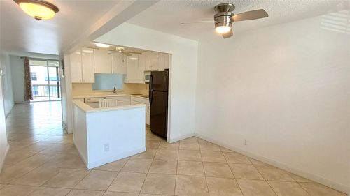 apt-m201-777 S Federal Hwy, Pompano Beach, FL, 33062-5950 | Card Image