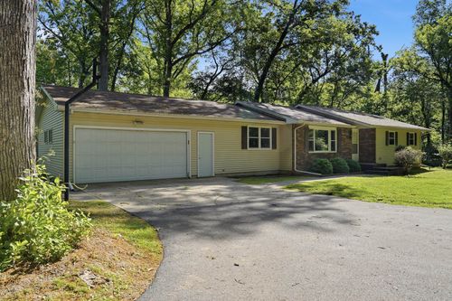 7261 S Ridge Rd, DIXON, IL, 61021-9497 | Card Image