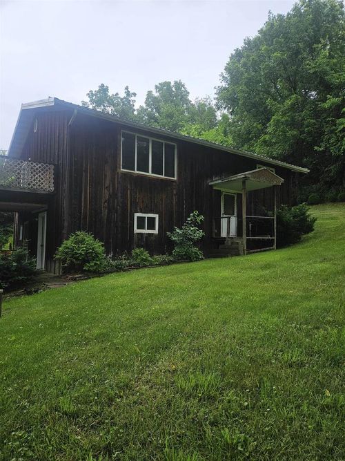 38958 Bridgeport Ln, Prairie Du Chien, WI, 53821-8823 | Card Image
