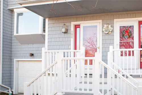 unit-102-60 Margin St, Westerly, RI, 02891-2133 | Card Image