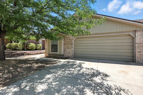1983 Maestas Dr Sw, Los Lunas, NM, 87031-9145 | Card Image