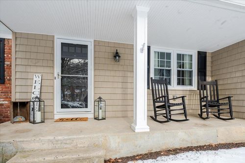 14 Nevinwood Pl, Huntington Station, NY, 11746-3528 | Card Image