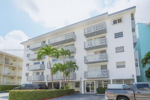 apt-402-1662 Lincoln Ct, Miami Beach, FL, 33139-2162 | Card Image