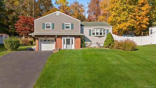 259 Buttonwood Avenue, Cortlandt, NY, 10567 | Card Image