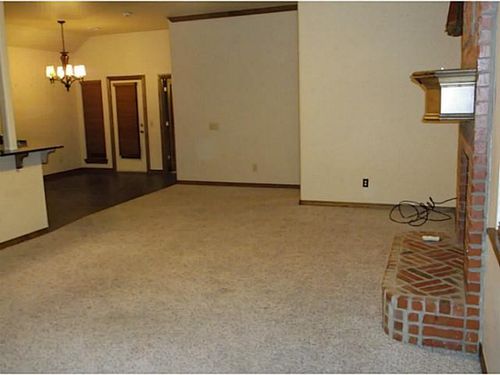 1329 Cedar Creek Dr, Norman, OK, 73071-1463 | Card Image