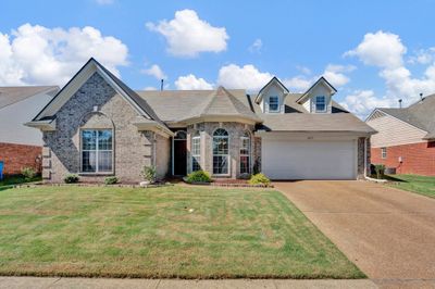 5457 Evening Mist Dr, House other with 4 bedrooms, 2 bathrooms and null parking in Arlington TN | Image 1