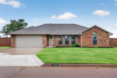 154 E Bonita Dr, Elk City, OK, 73644-3716 | Card Image