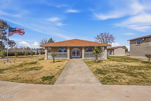 928 Mike Ct, Chaparral, NM, 88081-7550 | Card Image